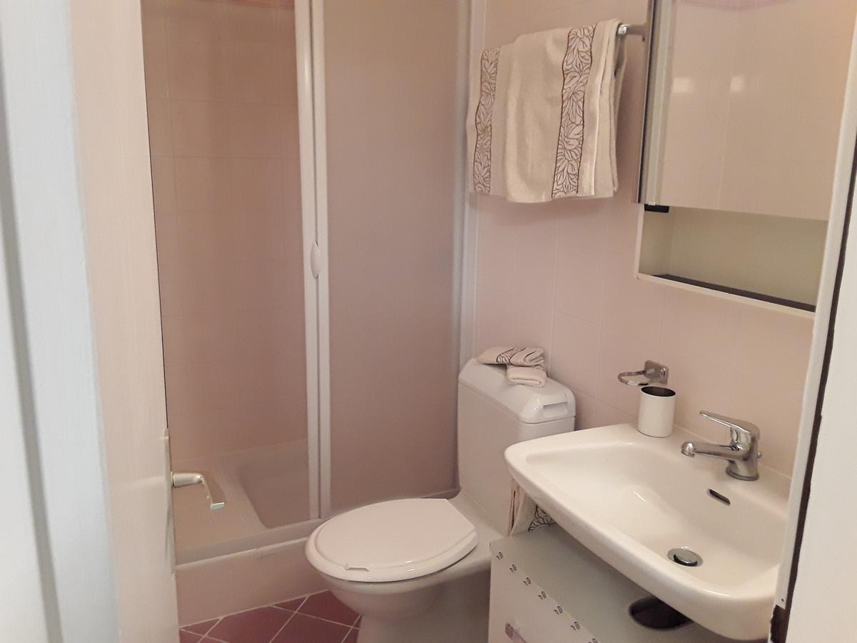 Holidays Homes Il Folletto Quartino Екстериор снимка