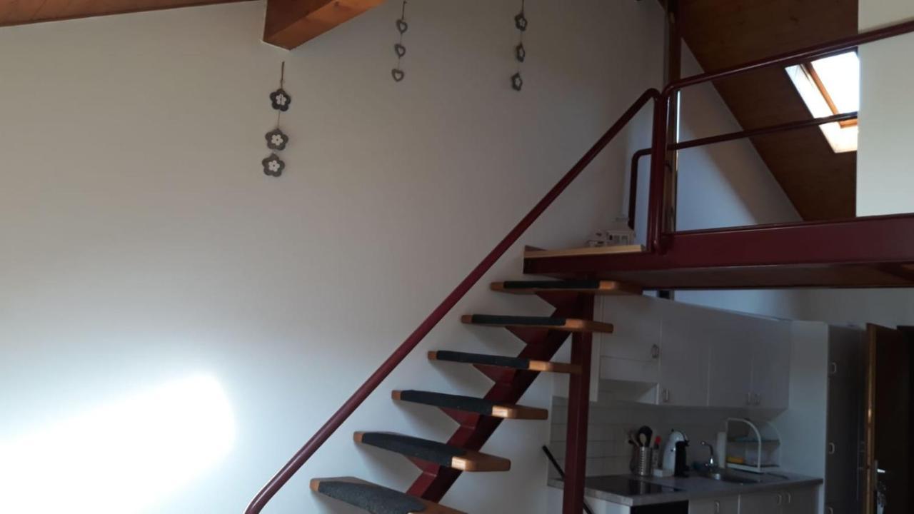 Holidays Homes Il Folletto Quartino Екстериор снимка
