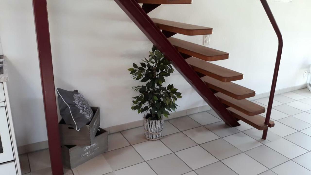 Holidays Homes Il Folletto Quartino Екстериор снимка